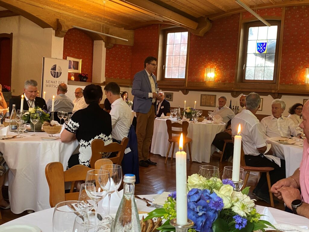 Senat der Wirtschaft beim Weinblütenfest