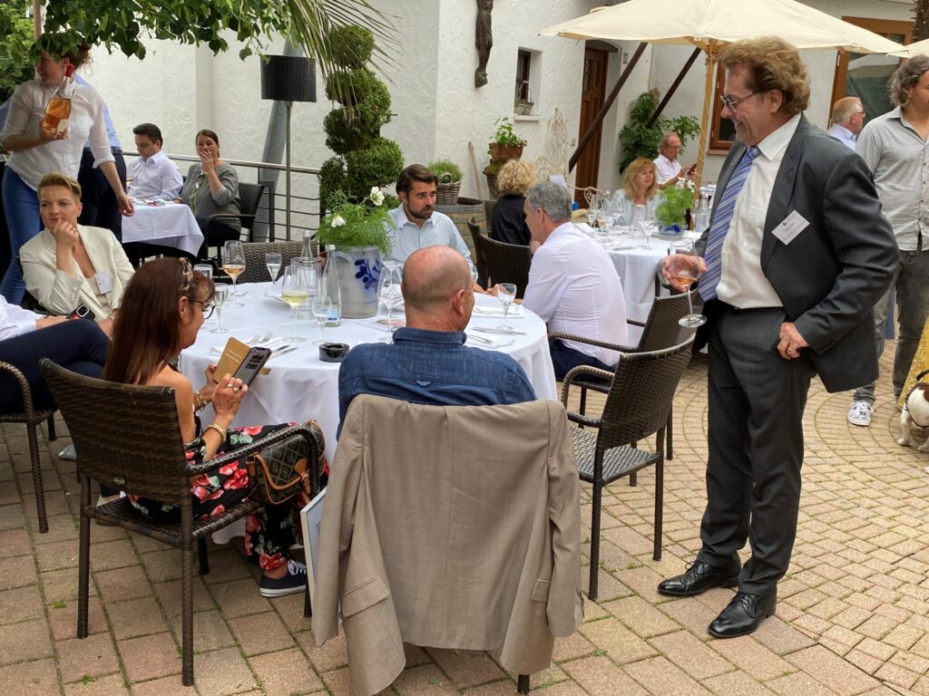 Senat der Wirtschaft beim Weinblütenfest