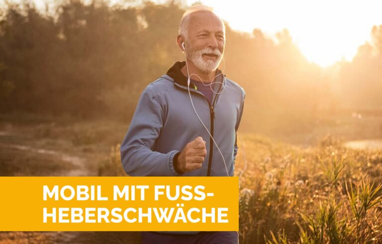 Mobil mit Fussheberschwäche, Mann joggt im Freien